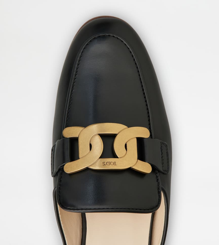 TOD'S Leather Chain Mules – Black & Gold 5 TOD'S Leather Chain Mules – Black & Gold - Image 5